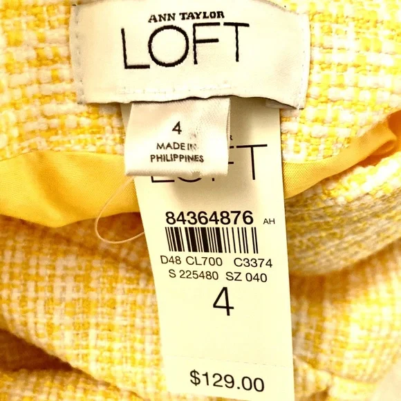 Ann Taylor Loft Blazer - Picture 2 of 2